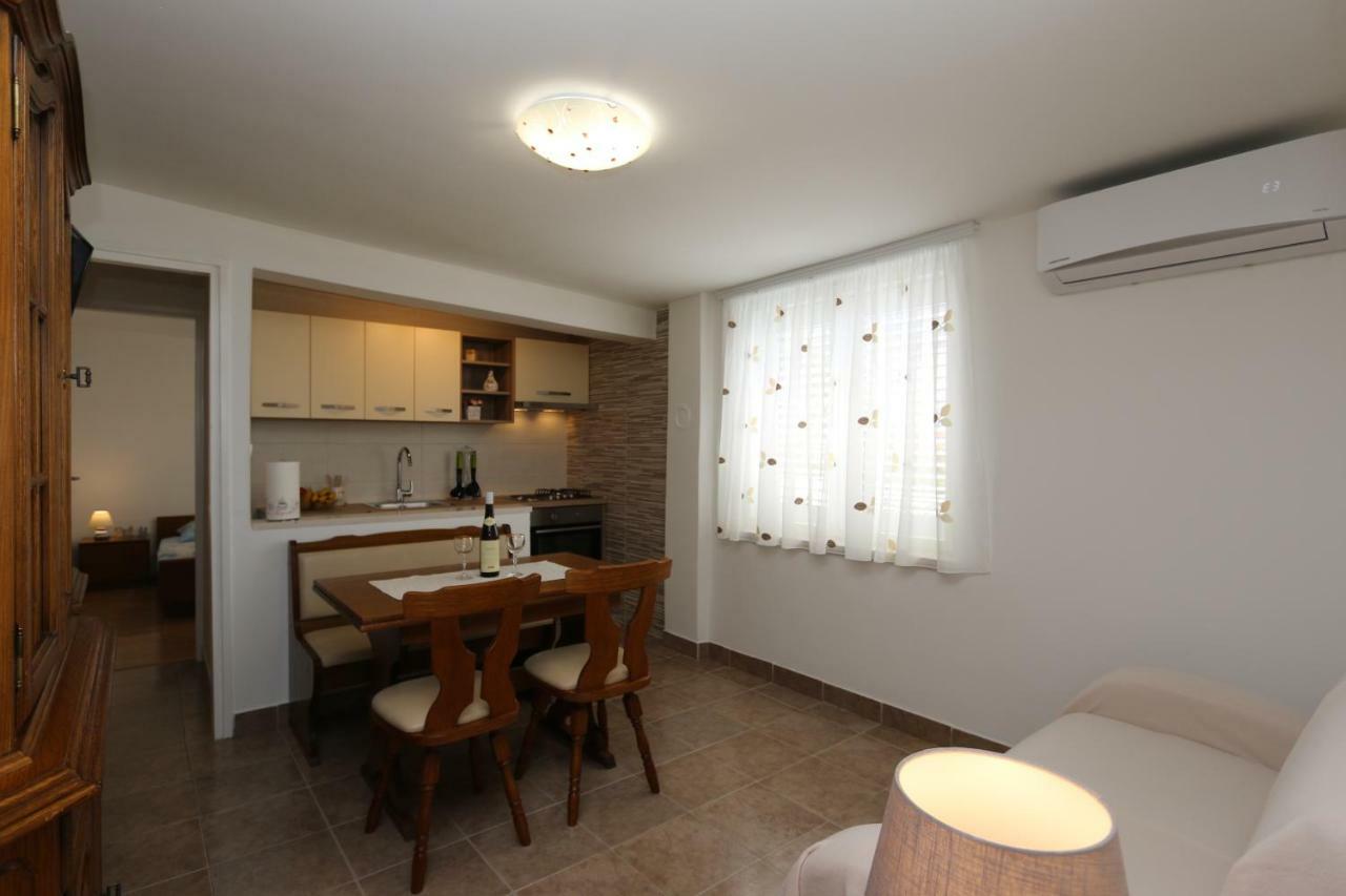 Apartment Damirk Polje  Exterior photo